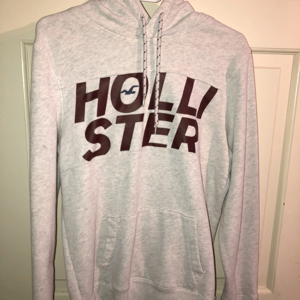 Comfy Hollister Hoodie!